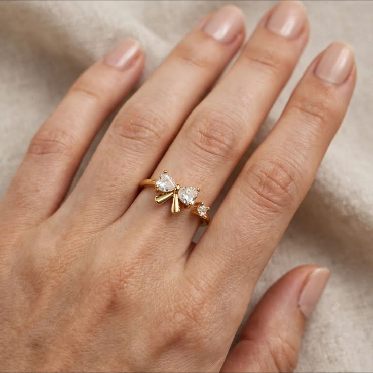 Lumière Bow Crystal Ring