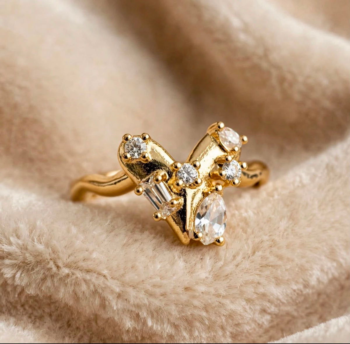 Bloom Crystal Ring
